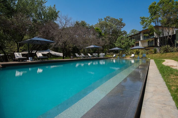 Pool 29 of 49
