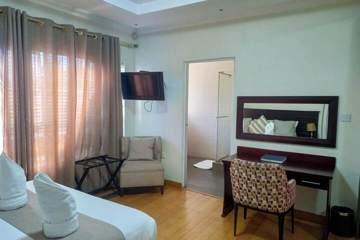 Room 10 of 57