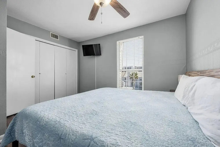 Room 5 of 26