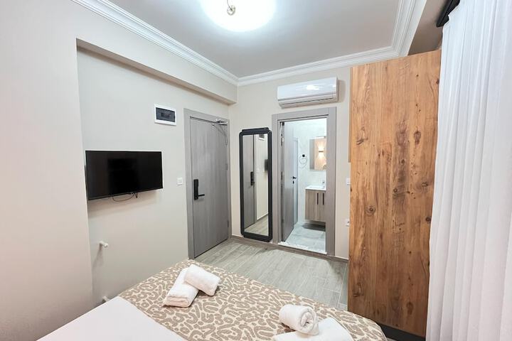Room 3 of 23