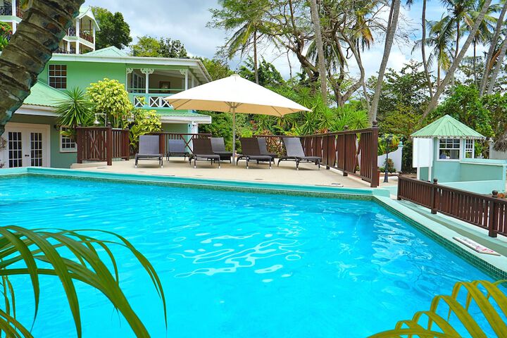 Pool 62 of 108