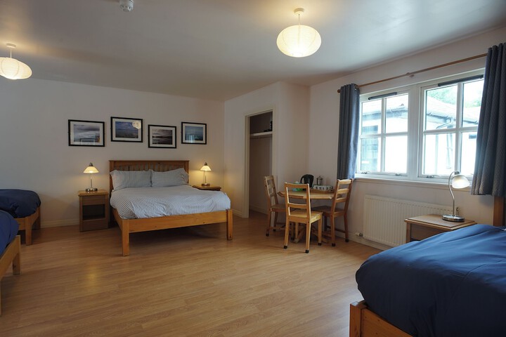 Room 20 of 33