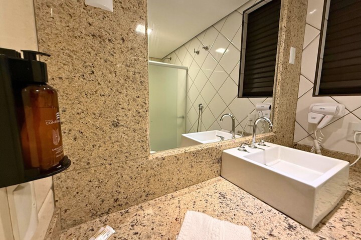 Room 46 of 79