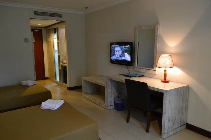 Room 8 of 49