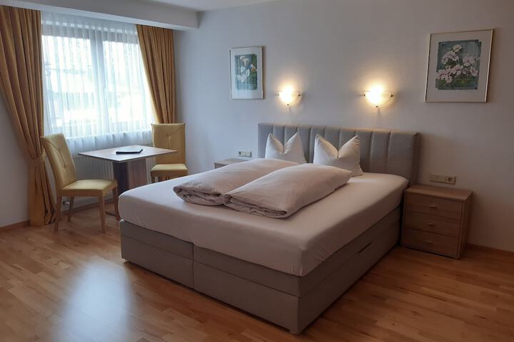 Room 18 of 72