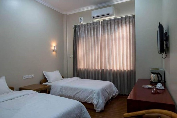 Room 16 of 52