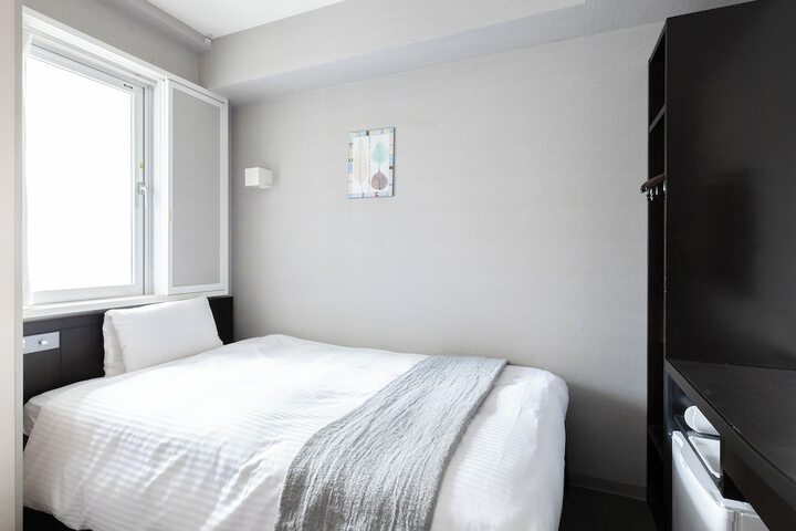 Room 20 of 102