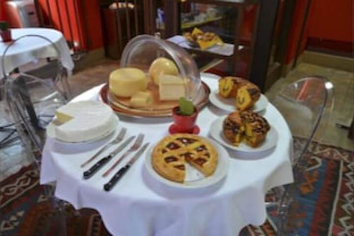 Breakfast/Coffee Service 18 of 22