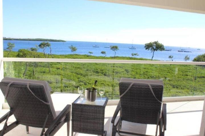 Image of LIC Mgr - LUXURIOUS 3 BED 3 BATH OCEANFRONT SUITE - UPSCALE OCEANFRONT RESORT - INDOOR PICKLEBALL - SPEAKEASY!