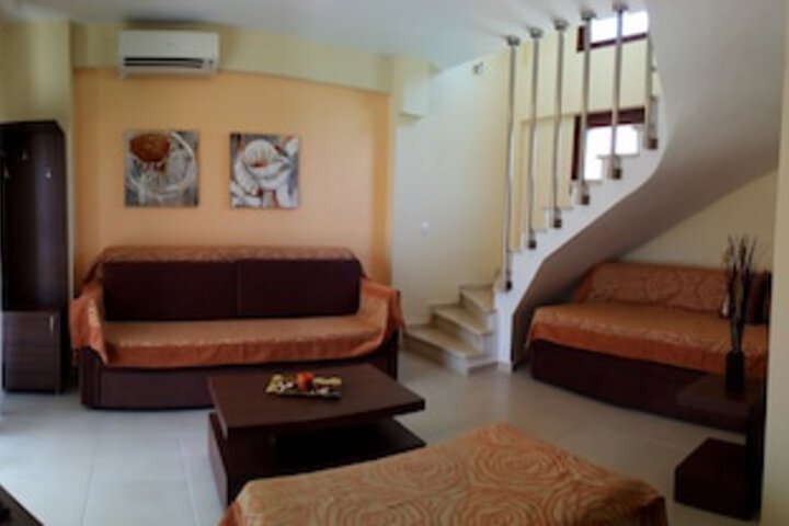 Room 15 of 44