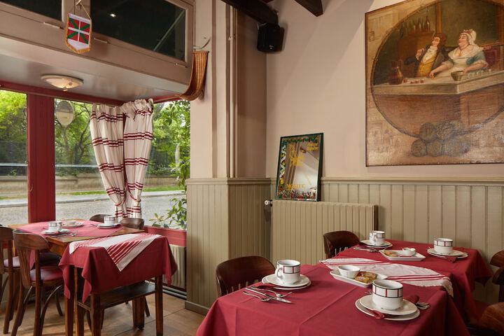 Breakfast/Coffee Service 33 of 45