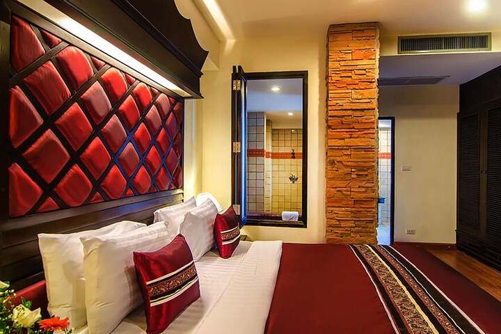 Room 10 of 78