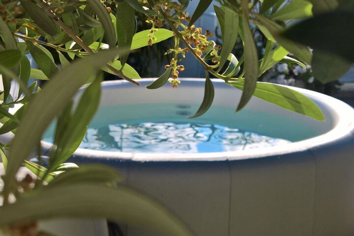 Pool 17 of 32