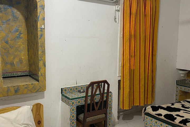 Room 9 of 24
