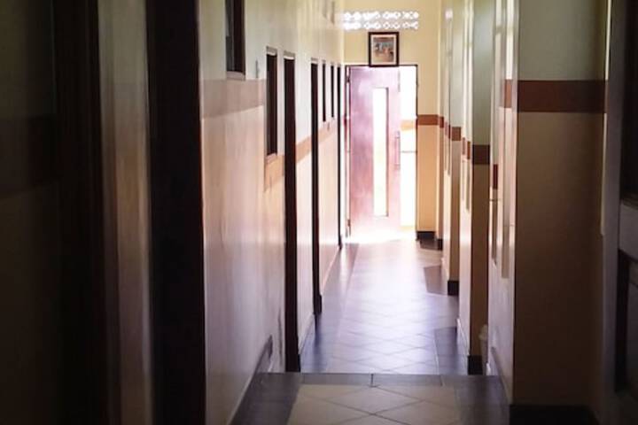 Ballroom/Hall 19 of 22