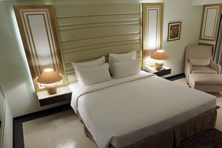 Room 15 of 54