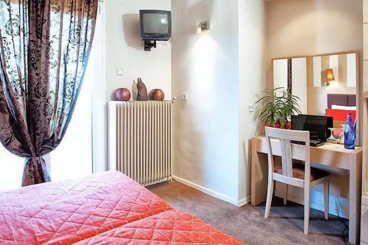 Room amenity