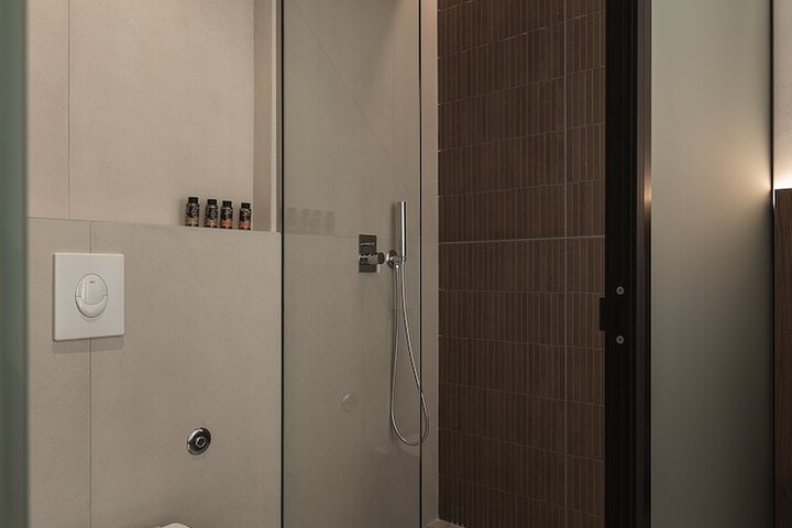 Room 80 of 120