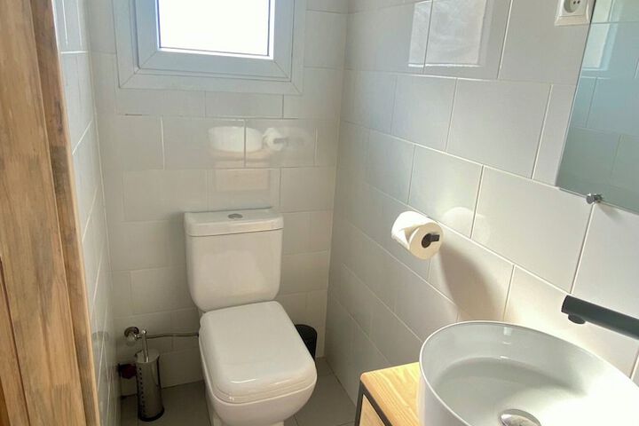 Room 12 of 42