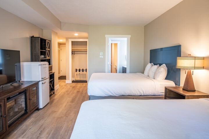 Room 2 of 34