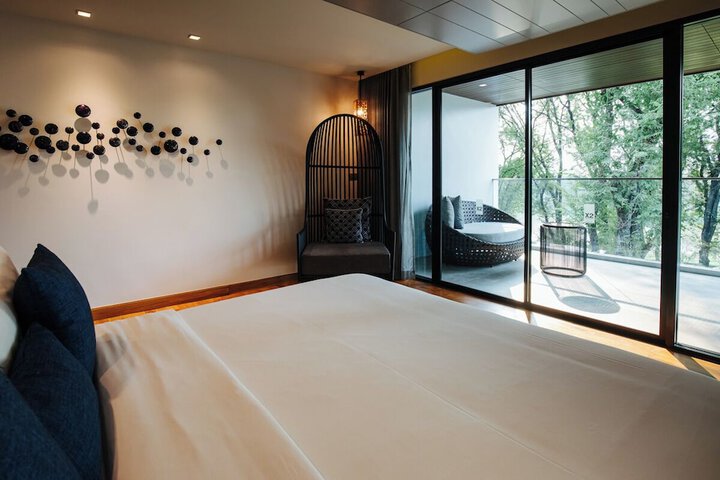 Room 13 of 81