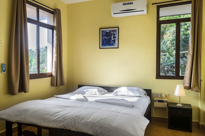 Room 9 of 26