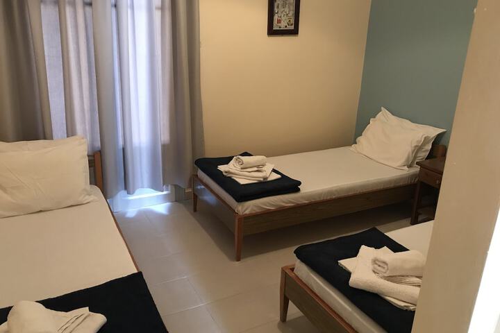 Room 6 of 24