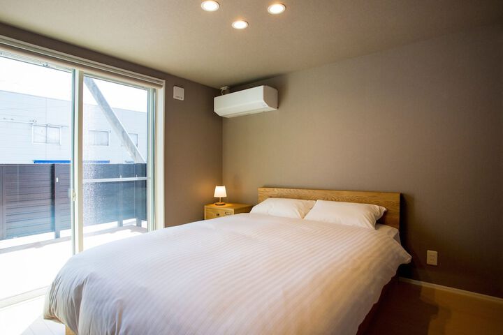 Room 4 of 58