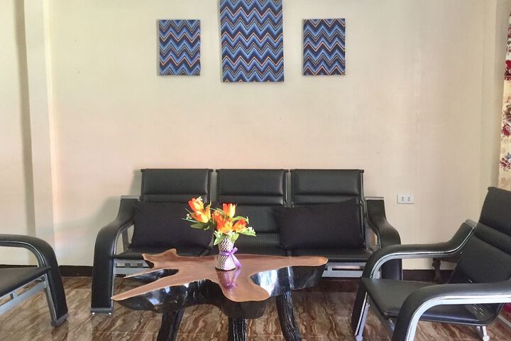 Room 9 of 20