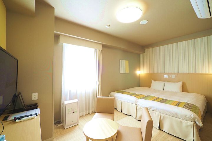 Room 17 of 61
