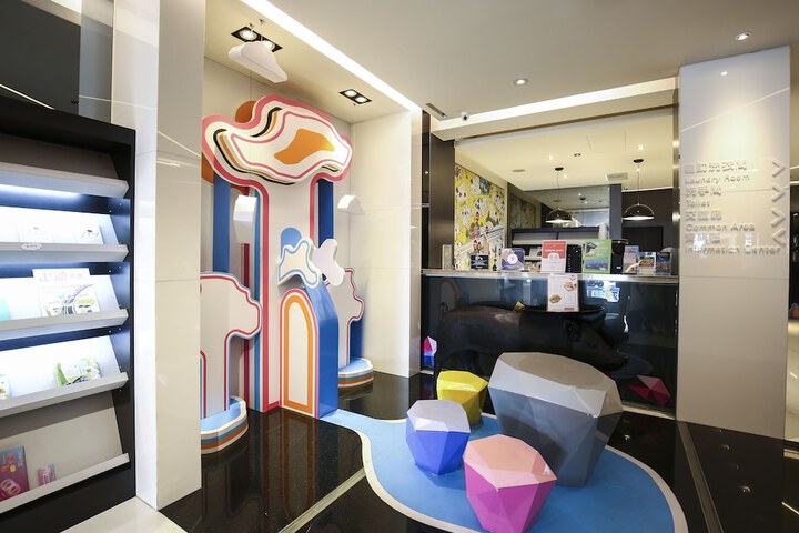 Lobby Photo