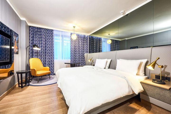 Room 16 of 88