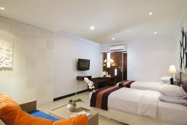 Room 19 of 118