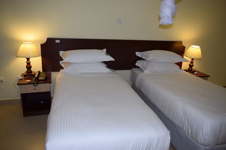 Room 14 of 97