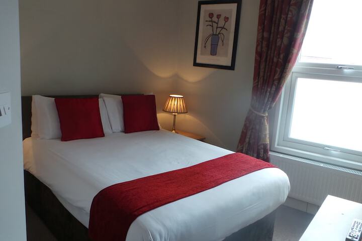 Room 5 of 53