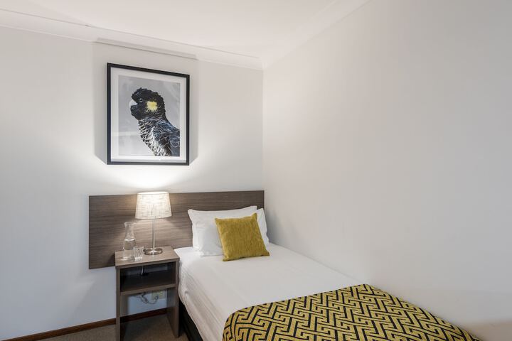 Room 19 of 74