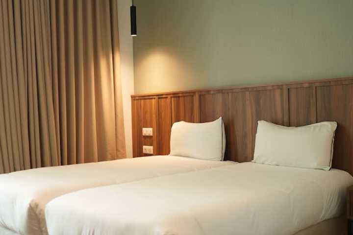 Room 21 of 74