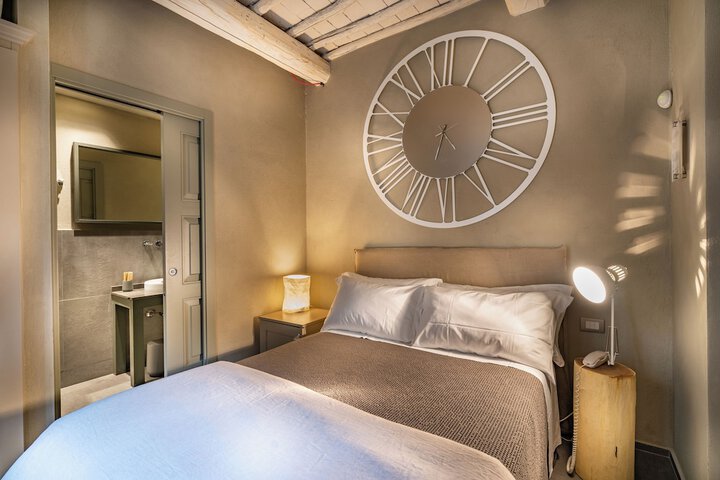 Room 8 of 54
