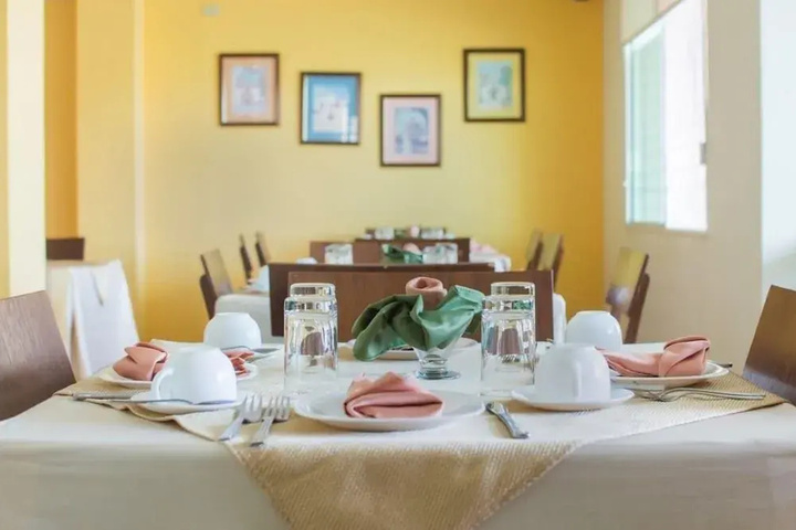 Dining 10 of 10