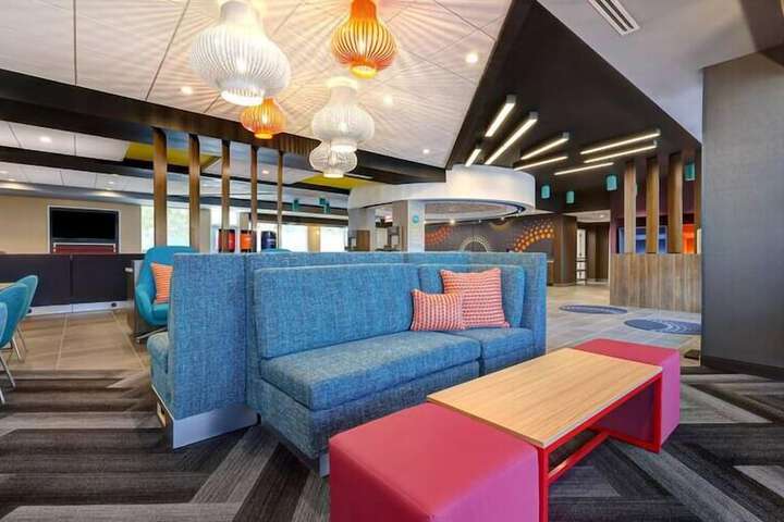 Hotel Interior 8 of 22