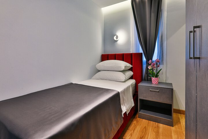 Room 21 of 52