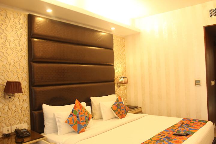 Room 4 of 19