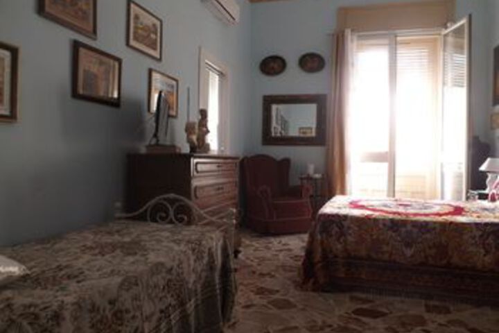 Room 30 of 69