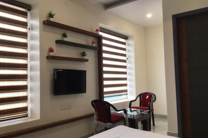 Room 3 of 8