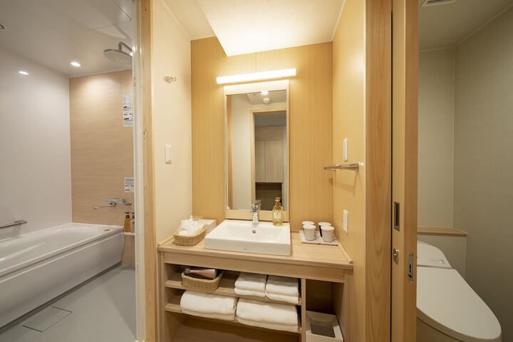 Room 45 of 73