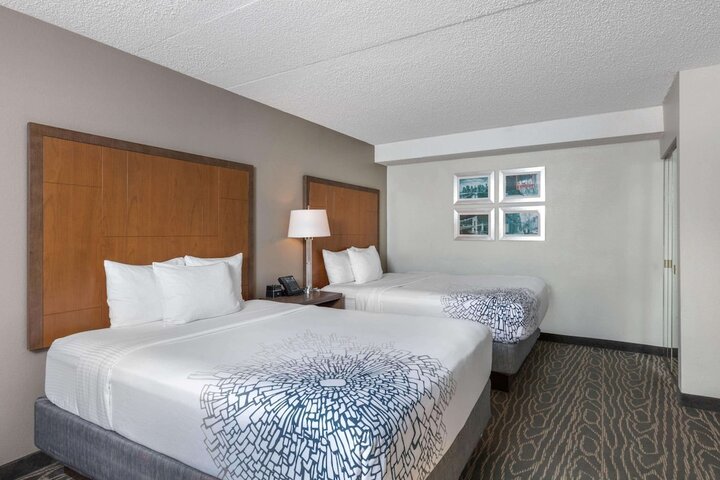 1 King Bed 1 Bedroom Suite (3 of 9)