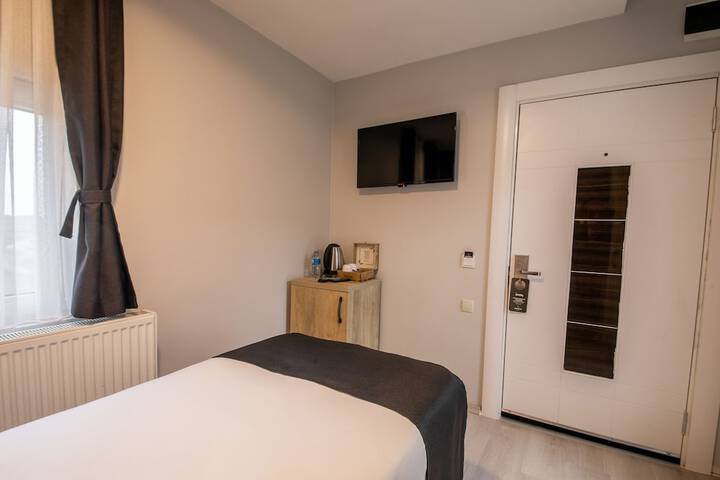 Room 19 of 54