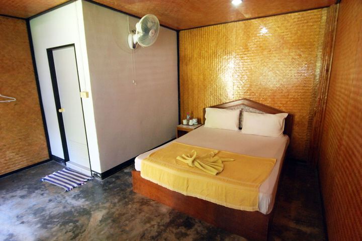 Room 5 of 78