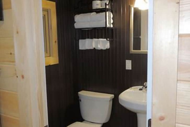 Room 47 of 63