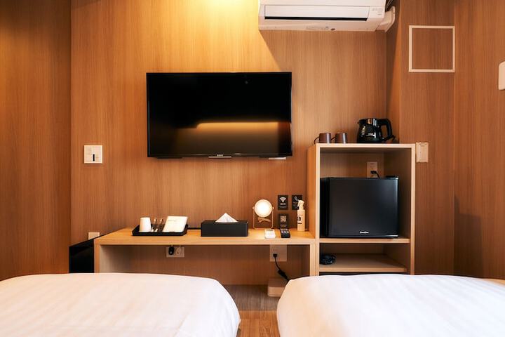 Room 13 of 59
